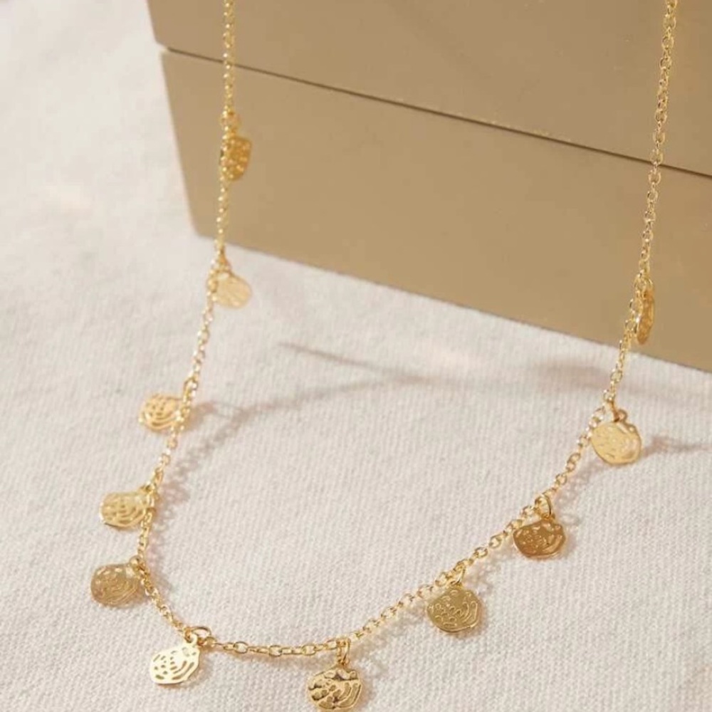 Clearance Flower charm necklace- Brand New - Picture 3 of 6